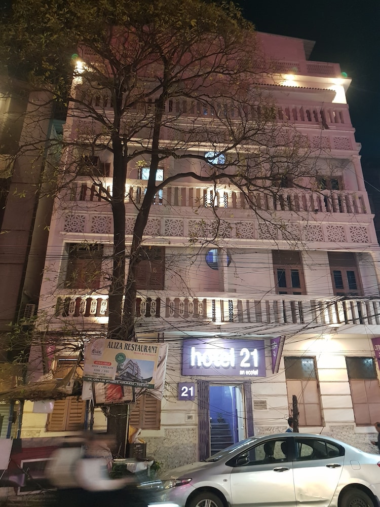 Hotel 21
