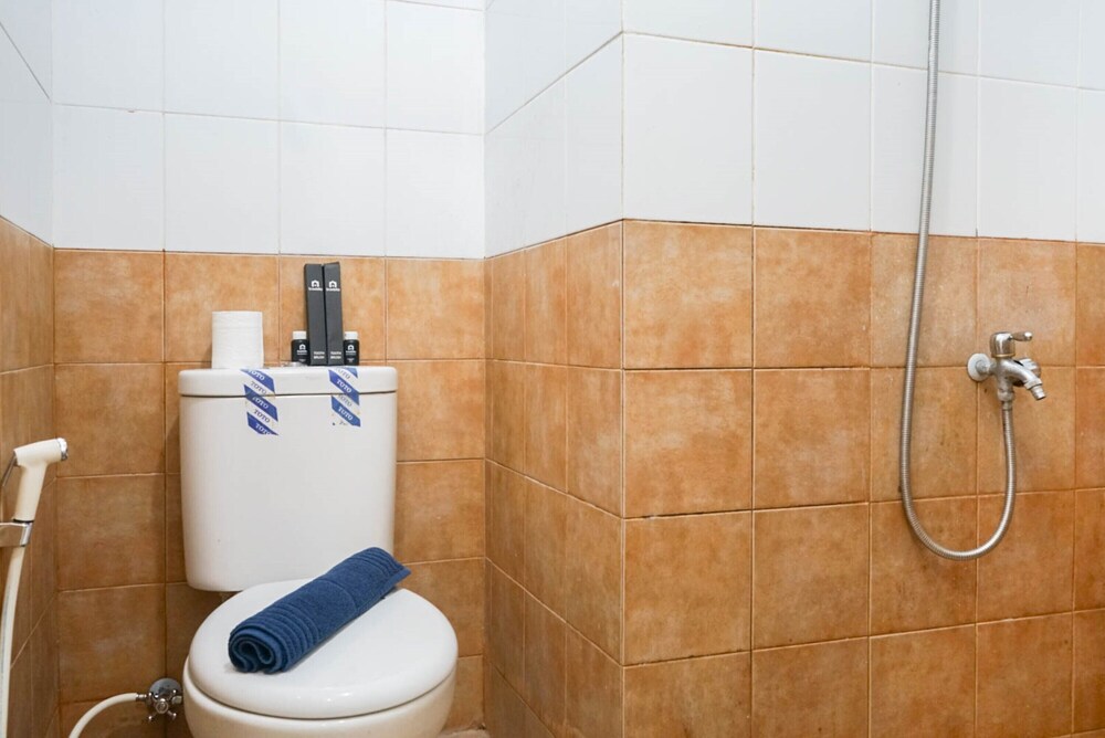 Comfortable 2BR Apartment at Green Pramuka near Mall, Yakarta - 22