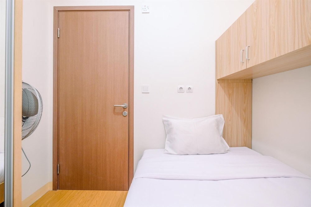 Nice and Comfort Living 2BR at Podomoro Golf View Apartment