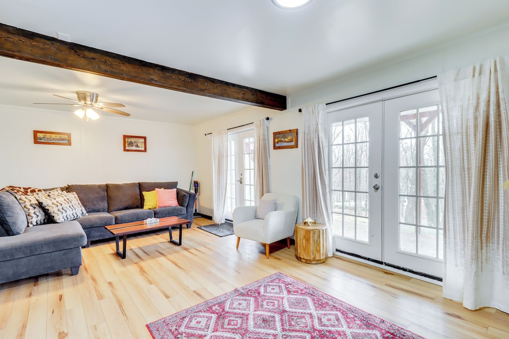 Beach Access: Bbq-ready Poconos Family Getaway!