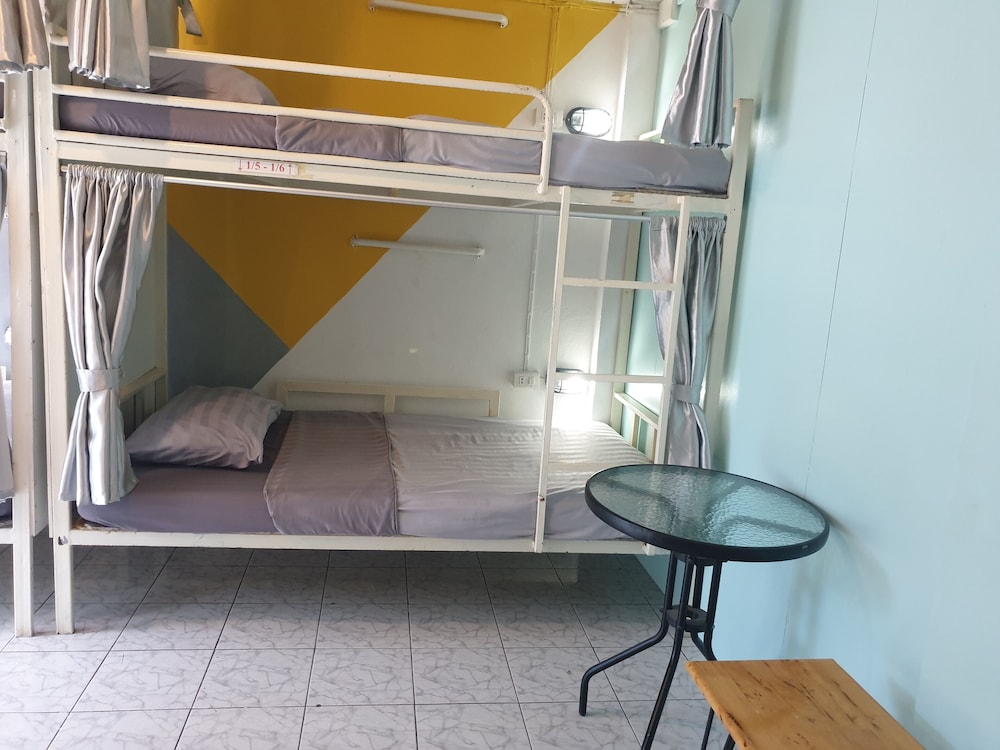i-smile MeU2 Hostel