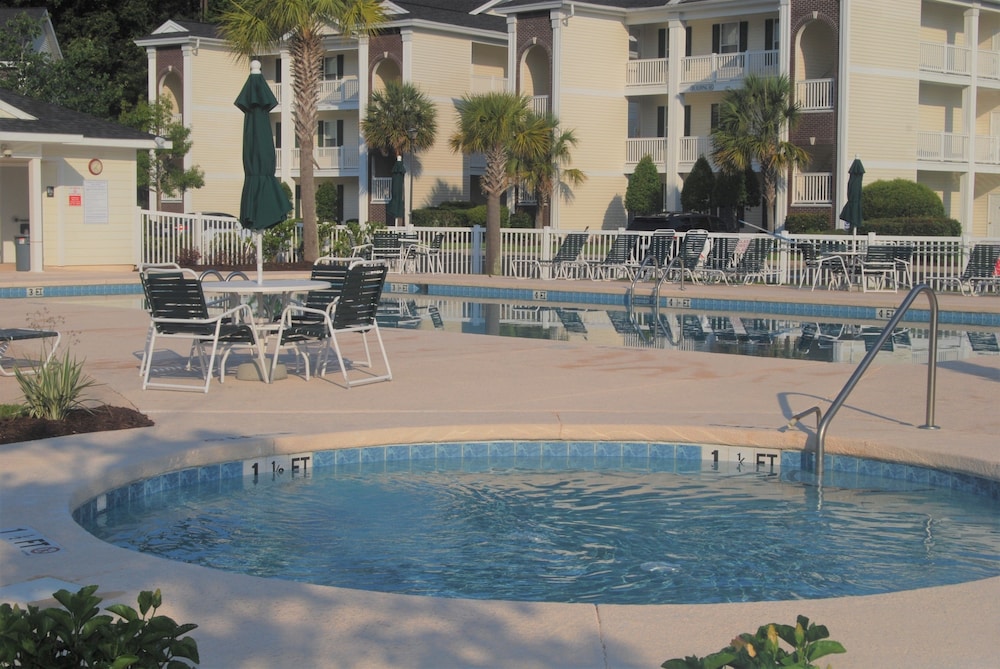 Fairways At Riveroaks 23d 3 Bedroom Condo by RedAwning