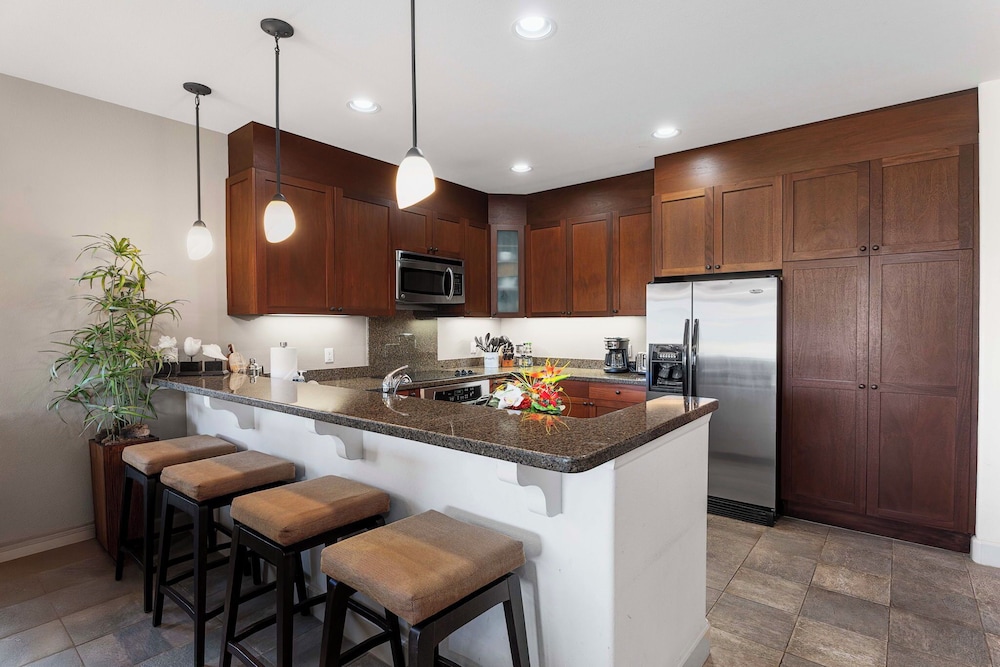 Golf Discount Included! Ocean, Golf & Mountain Views Near Shopping! - Vrkcv