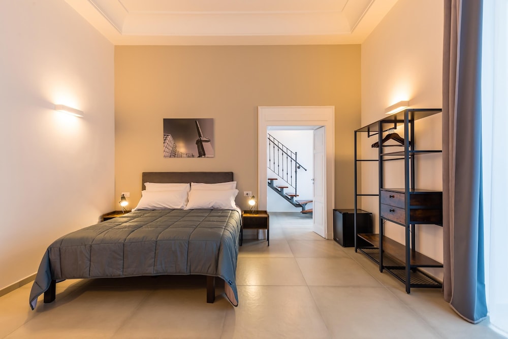 Partenope in Naples With 1 Bedrooms and 1 Bathrooms