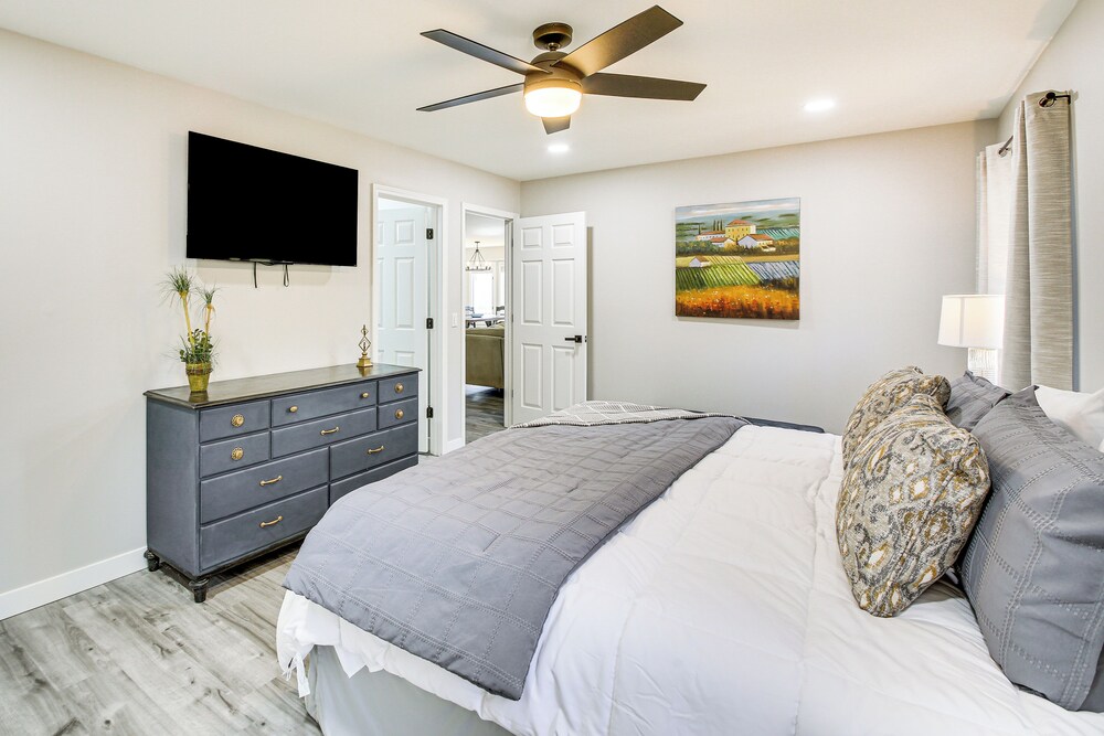 Waterfront Lake Coronado Home w/ Deck & Views