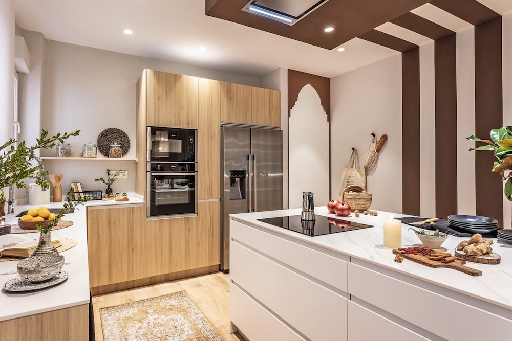 Khamlia - 3 Bedrooms and Balcony in Almagro