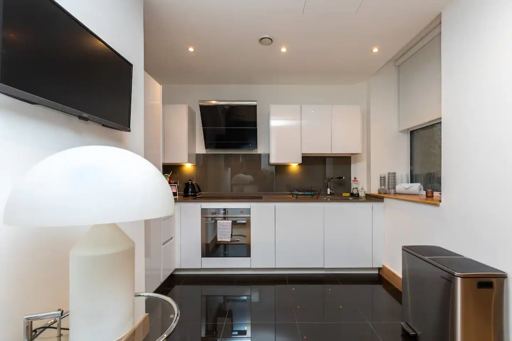 Luxurious 2 Bedroon Flat in the Heart of London