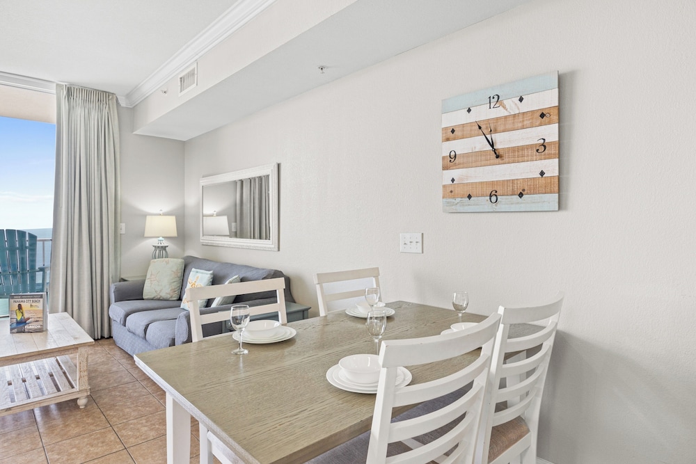 Tidewater by Book That Condo