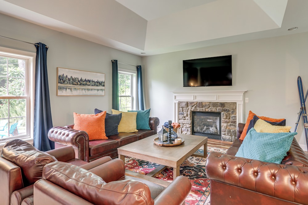 Game Room & Hot Tub: Big Fun in Ellicottville