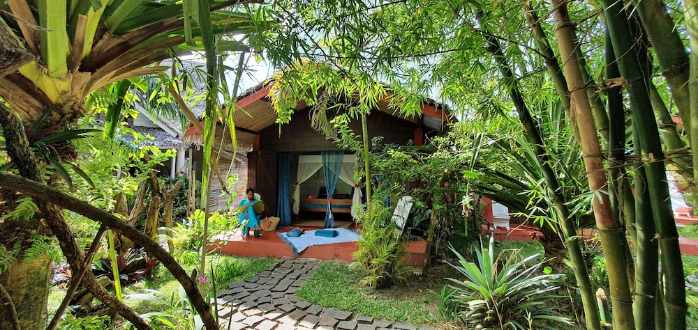 Ravoraha Ecolodge
