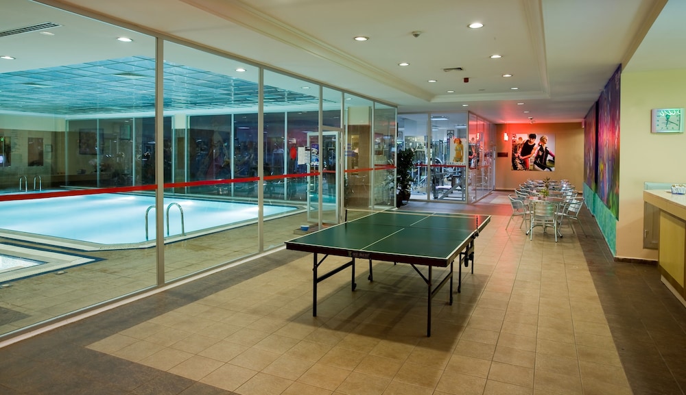 The Green Park Merter - Image 23