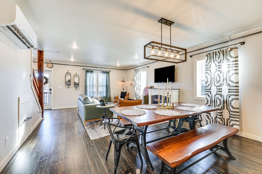 Historic Hollister Home: Shop, Dine & Drink Nearby