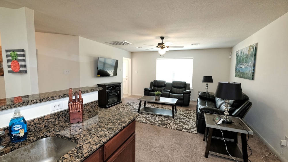 3Bdrm 2Bath 5Beds - IAH Airport, Humble