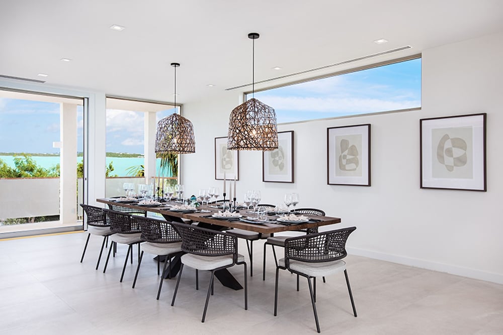 La Mer Villa West Luxury Oceanfront on Sapodilla Bay