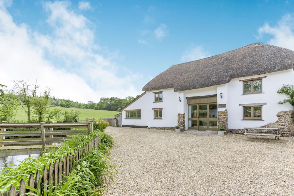 Okehampton Vacations - Groves Fishleigh - Property Image 1