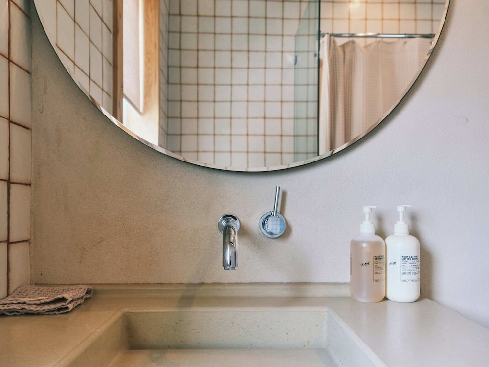 guesthouse by good neighbor - Property Image 5