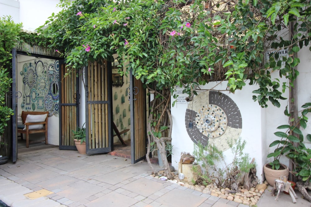 La Boheme Bed and Breakfast view 4