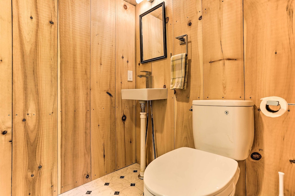 Cozy Upstate Studio w/ Walkill River Views! - Property Image 23
