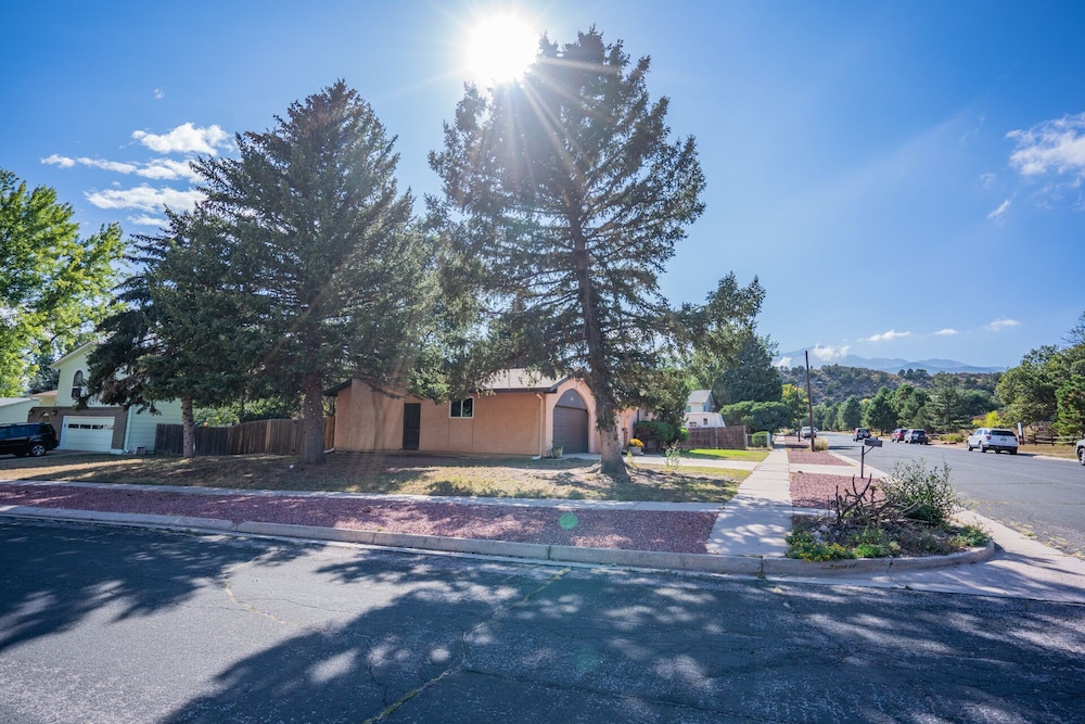 5BR Garden of the Gods is Across the Street! view 3