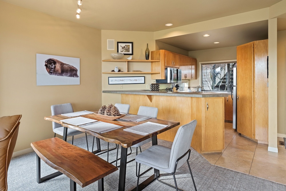 River Ridge 323ab 2 Bedroom Home