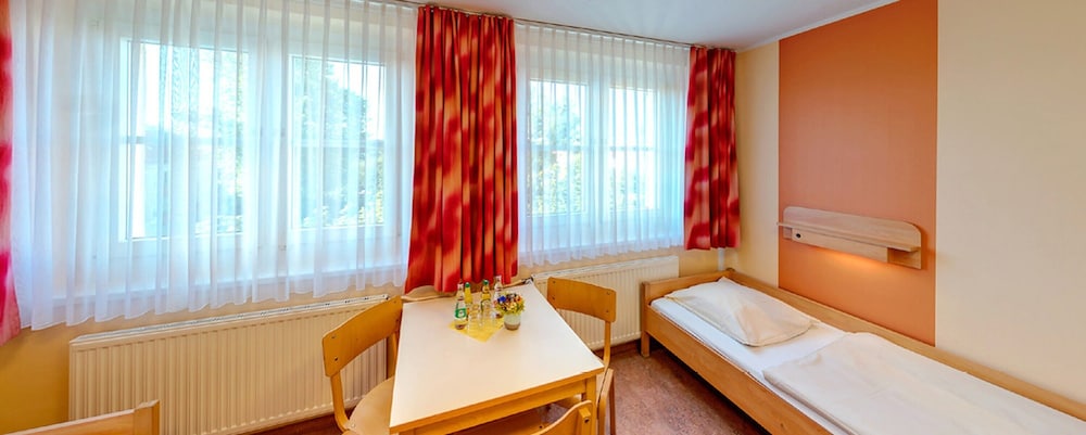 JUGENDGASTEHAUS DRESDEN - Hostel