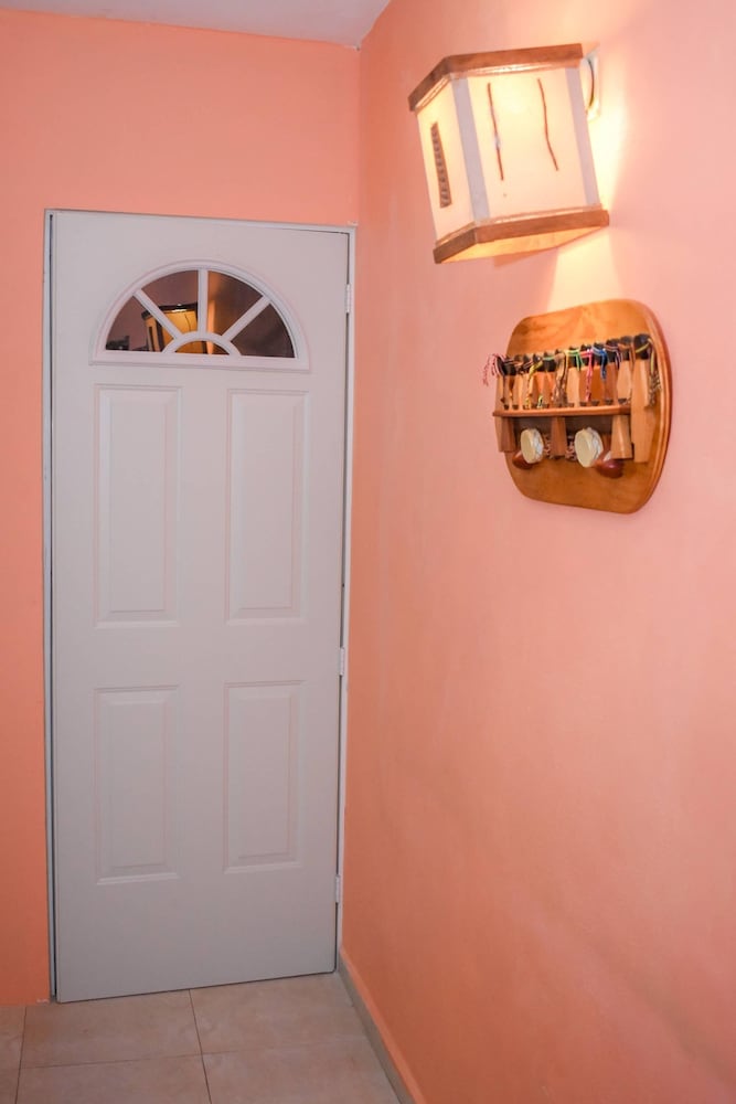 Room in B&B - Cancun Guest House 6