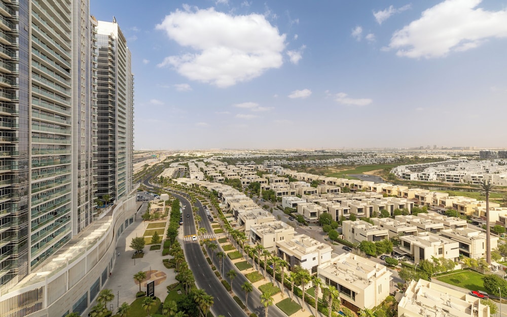 Maison Privee - Stylish Studio w/ Top Facilities in Damac Hills