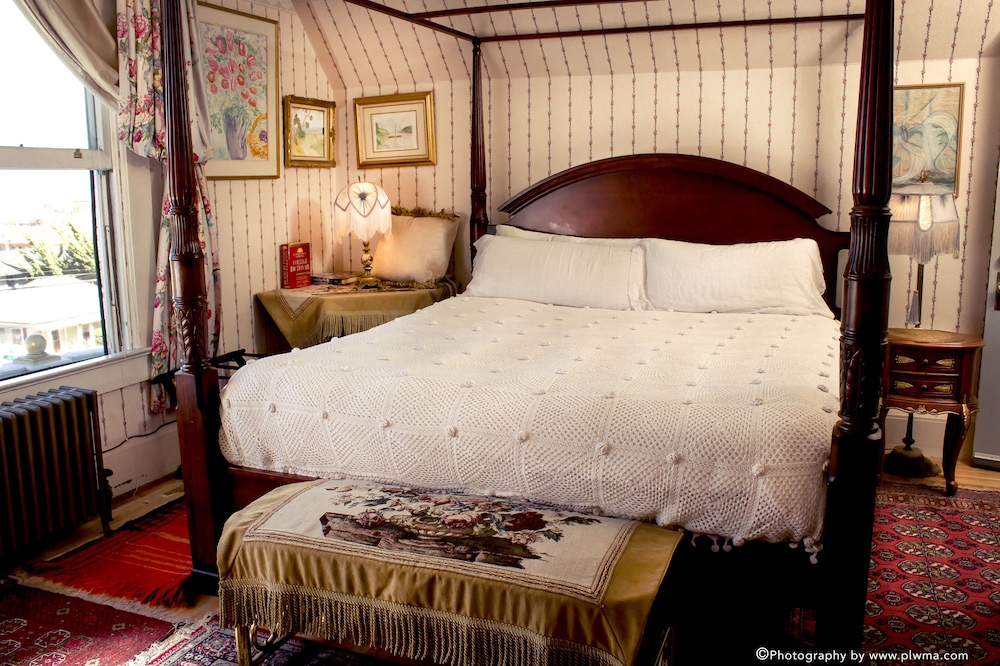 Cliff Crest Bed & Breakfast