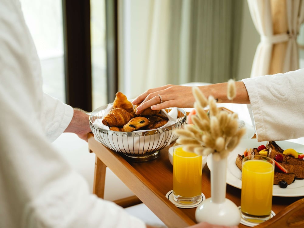 Sofitel Dubai The Palm Resort & Spa