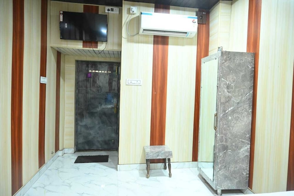 GOPINATH .P GUEST HOUSE