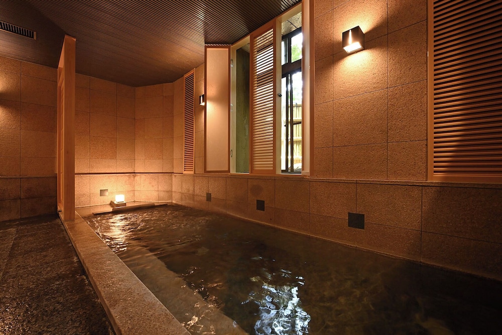 Tonosawa Onsen Yamano Chaya Ryokan
