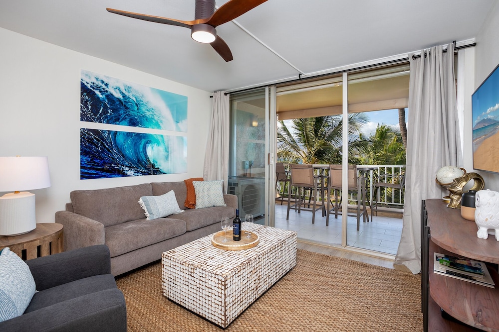 Oceanfront Modern & Elegant Vistas