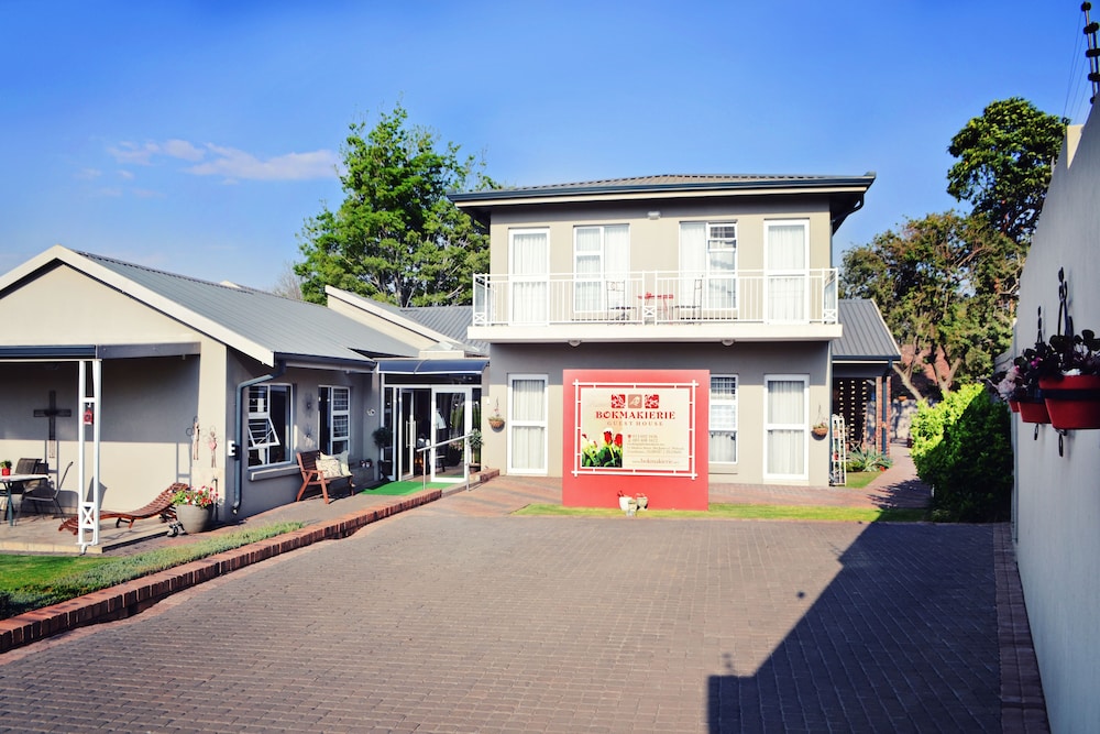 Bokmakierie Guest House