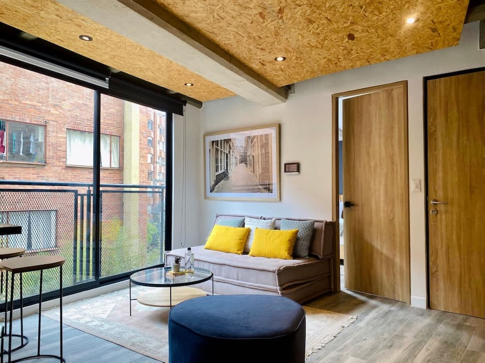 Panoramic 1 BR in Chapinero