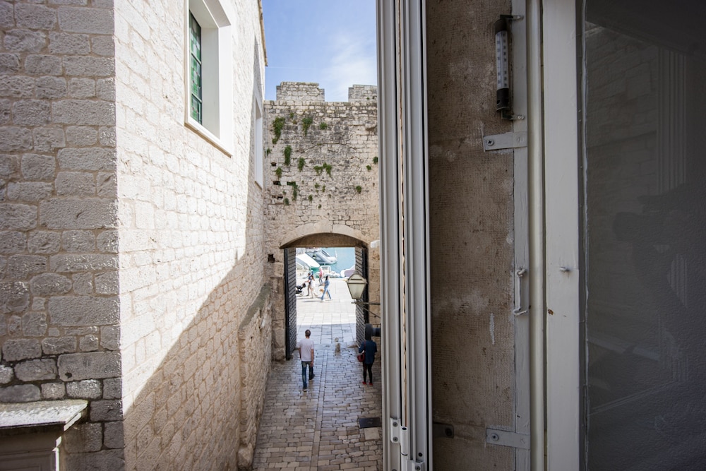 Stone house Lino Trogir view 4