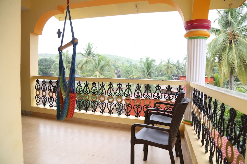 Morjim Guest House