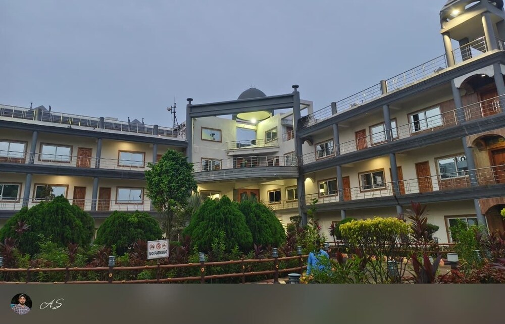 Hotel MIPL