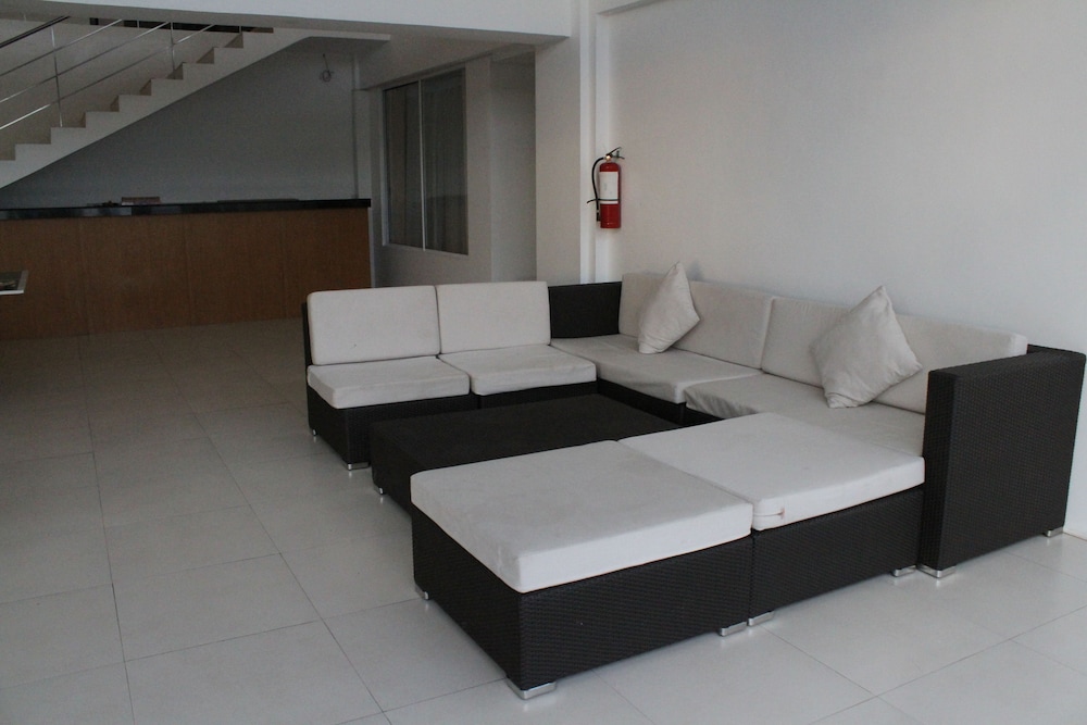 Ocean Suites Boutique Hotel