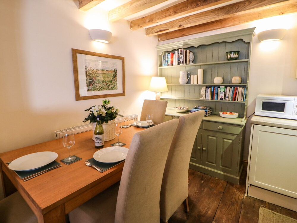 Sunny Cottage