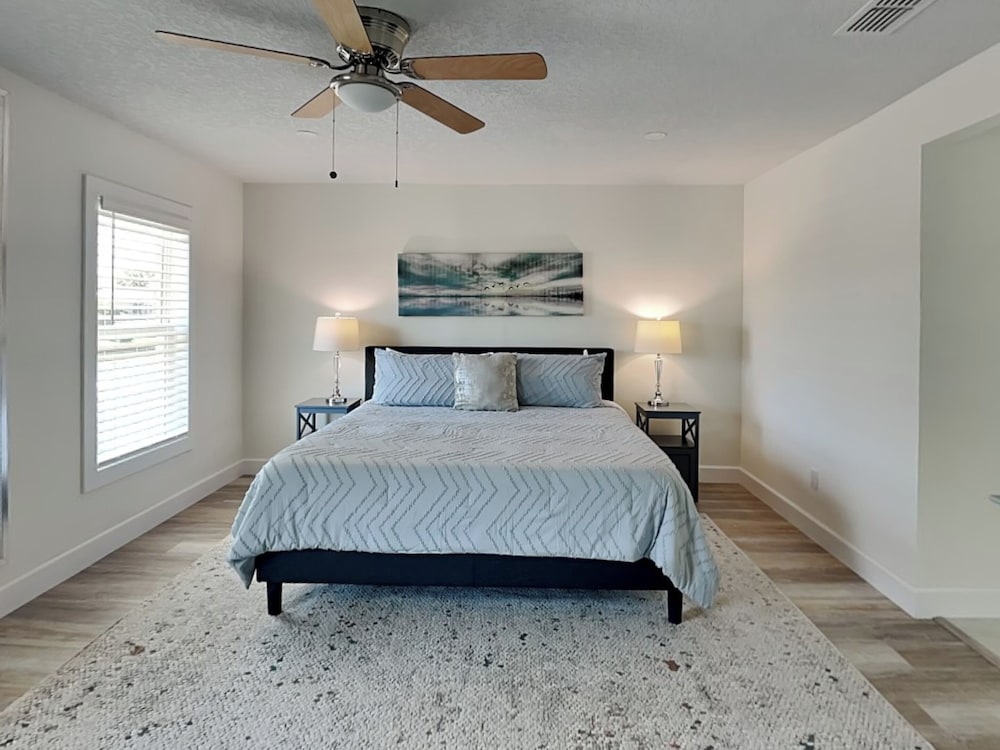 Dolphin View Oasis by Distinctive Beach Rentals