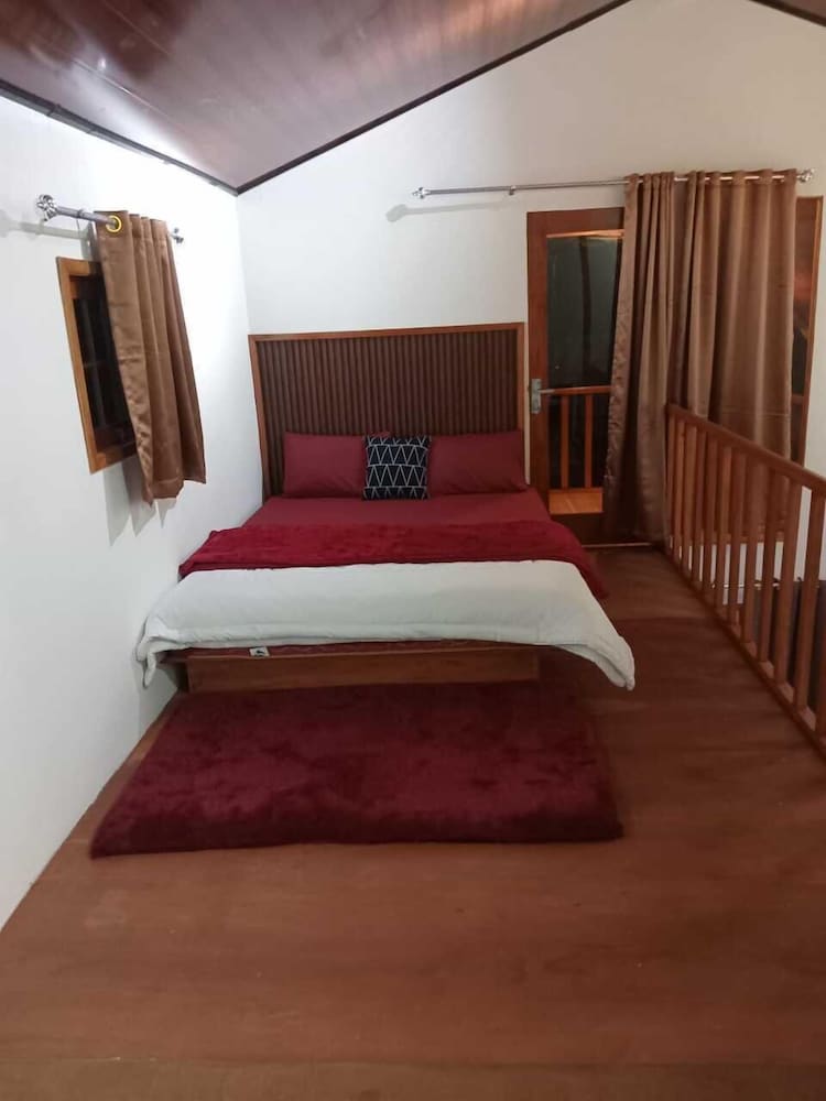 Rahayu Cabin Villa