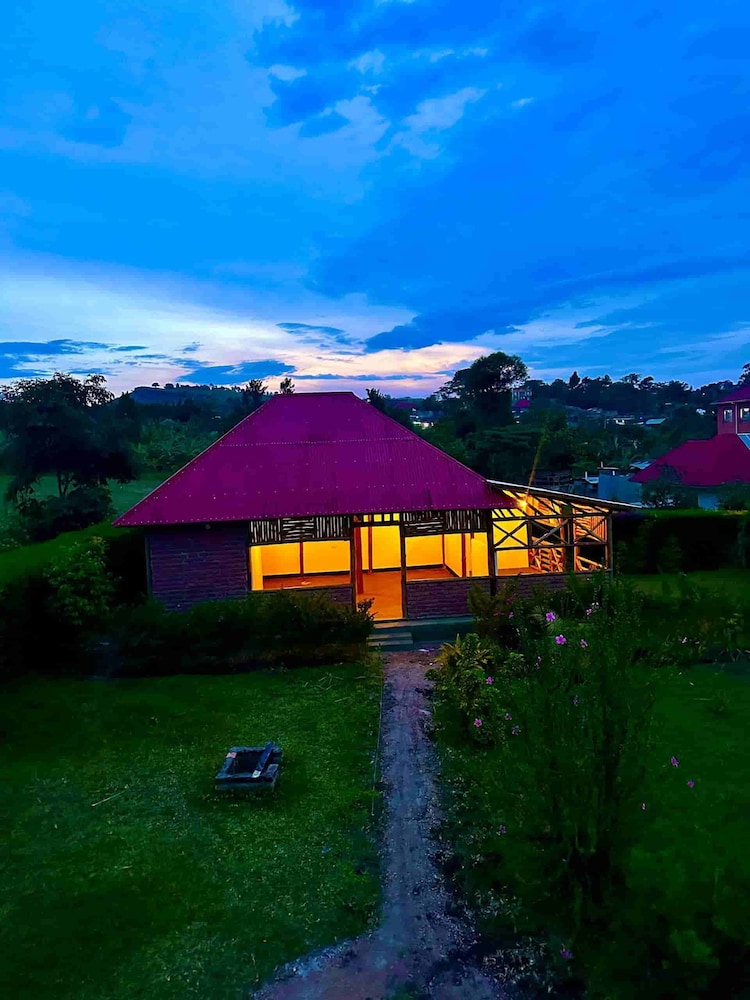 Lights of Kazinga Homestay