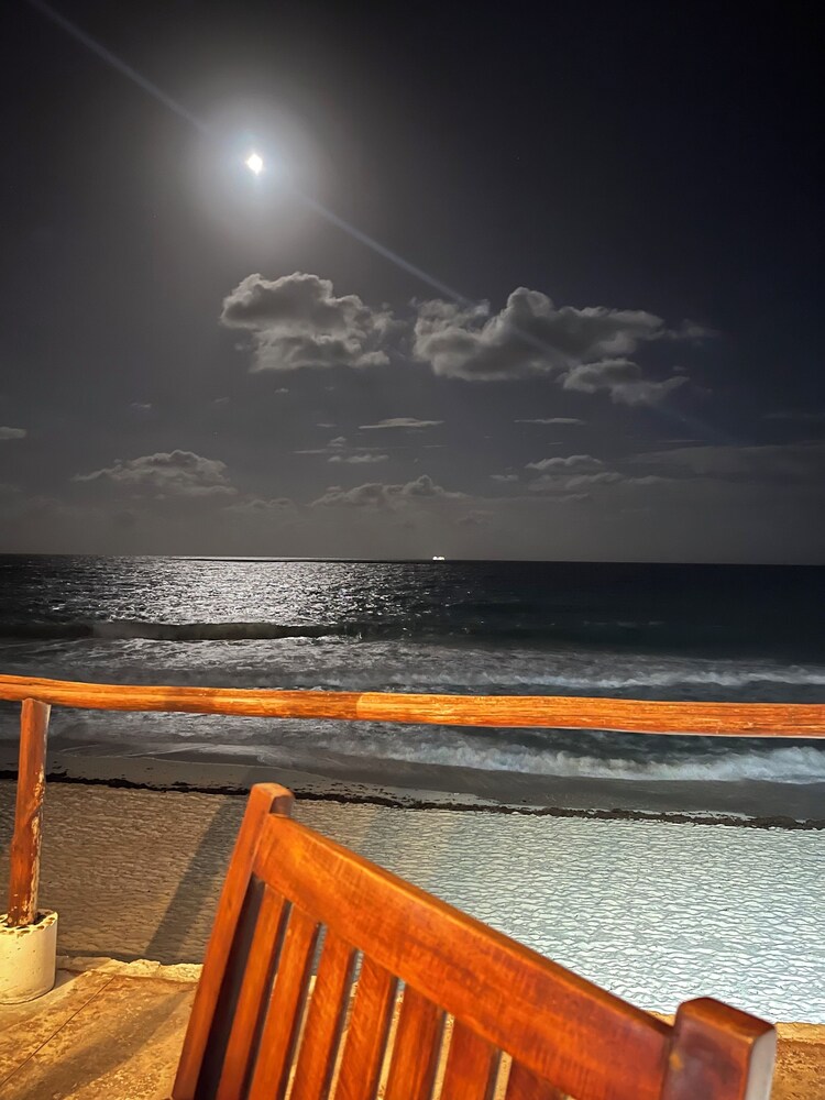OvaCancun Apartments