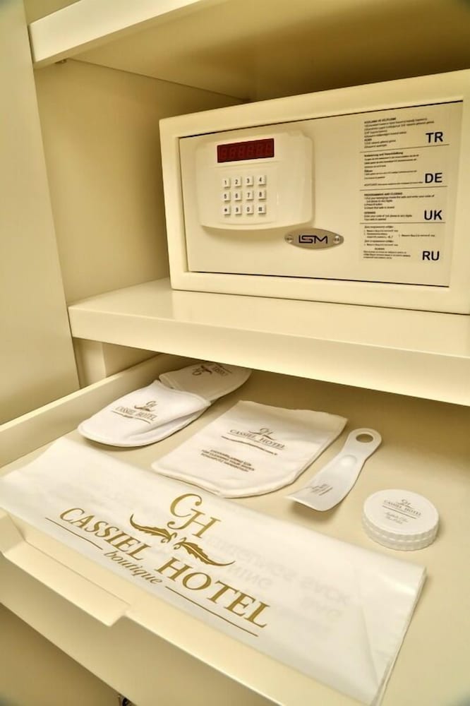 Cassiel Otel - Image 35