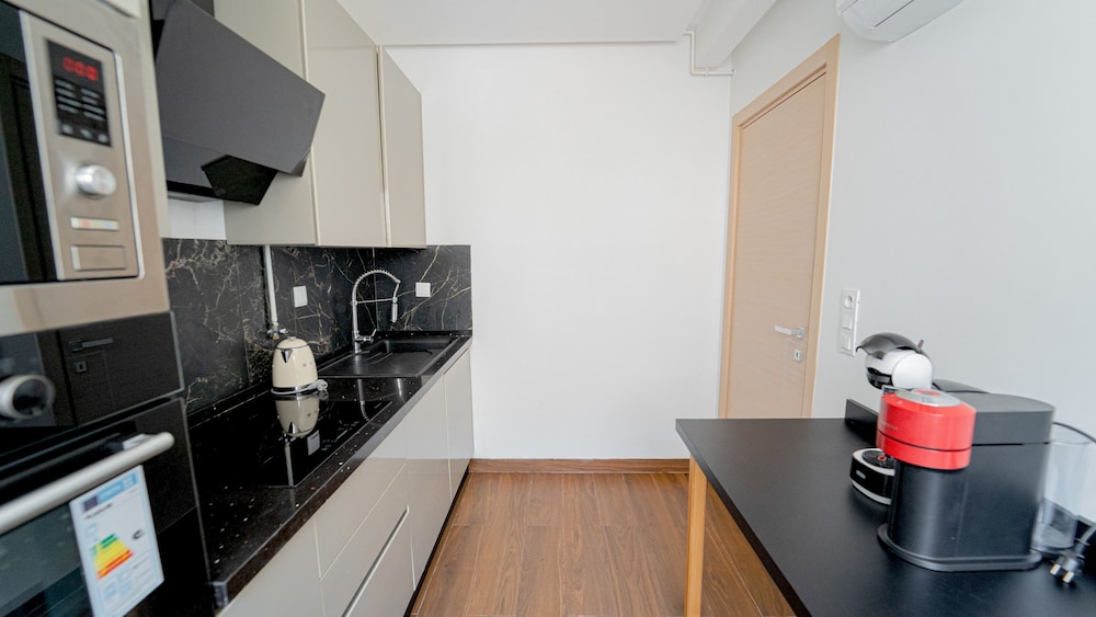 New Central and Luxury In Jardin de Carthage