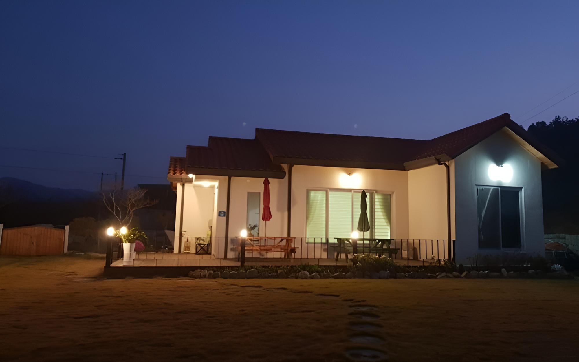 Haenam Ttangkkeunmaeul Hwigelri Pension view 3