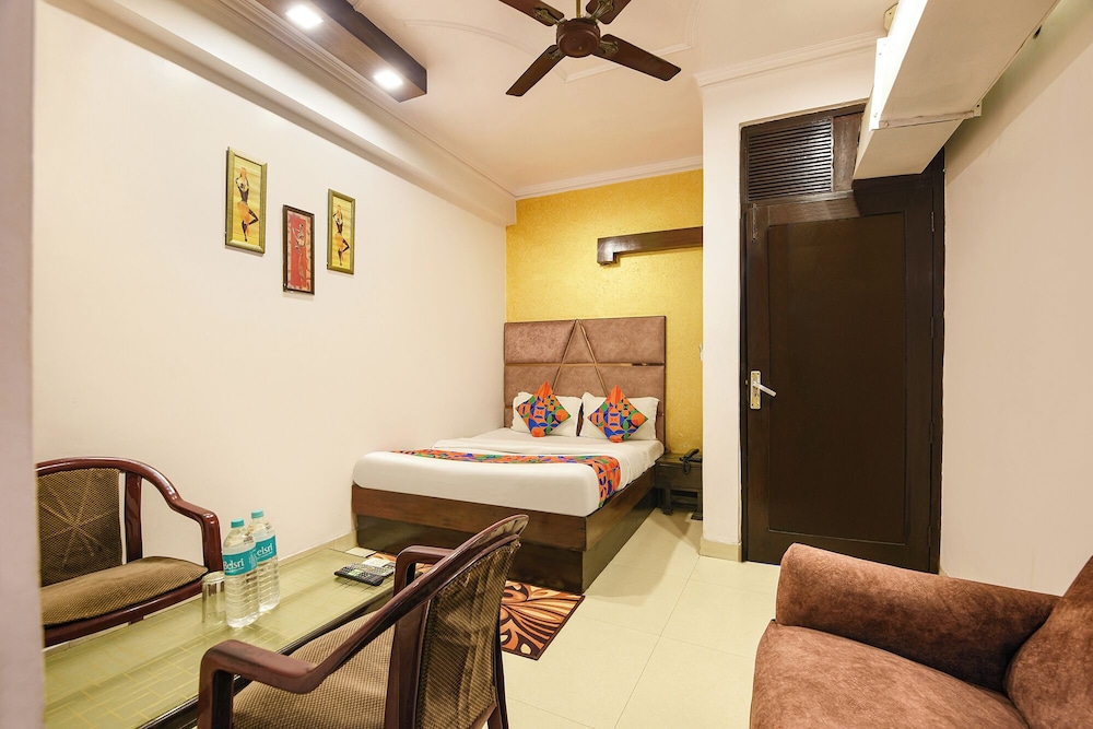 Fabhotel Delhi Continental