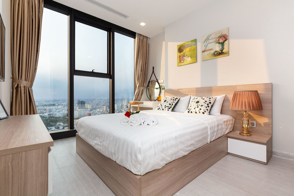 Saigon House Vinhomes Golden River