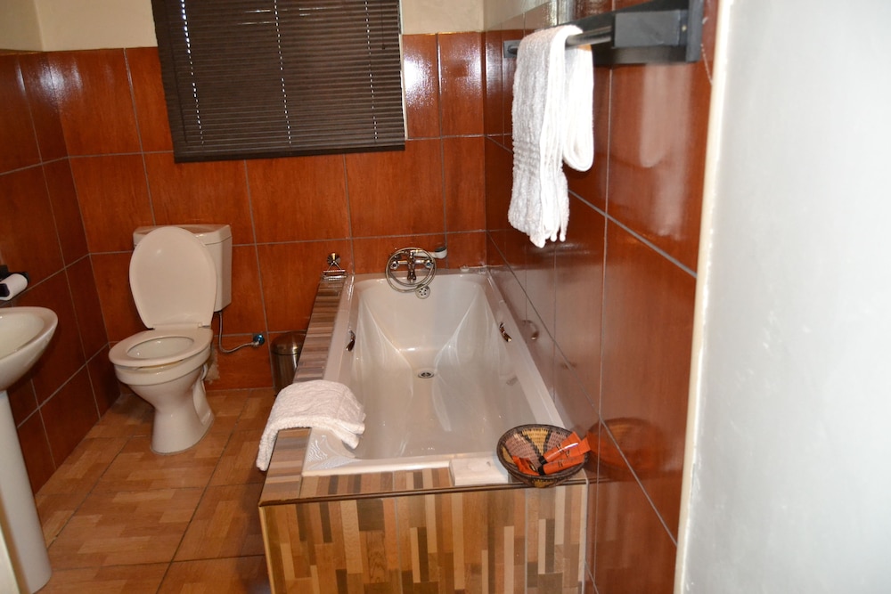 Chobe Sunset Chalets