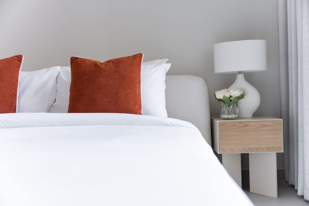 Contemporary 2BR in Azizi Greenfield - Meydan